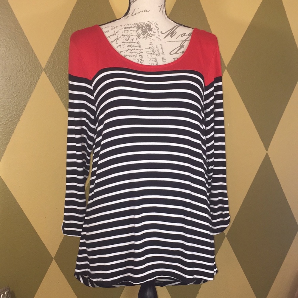 Guess 3/4 Sleeve Blouse Black & White w/Red